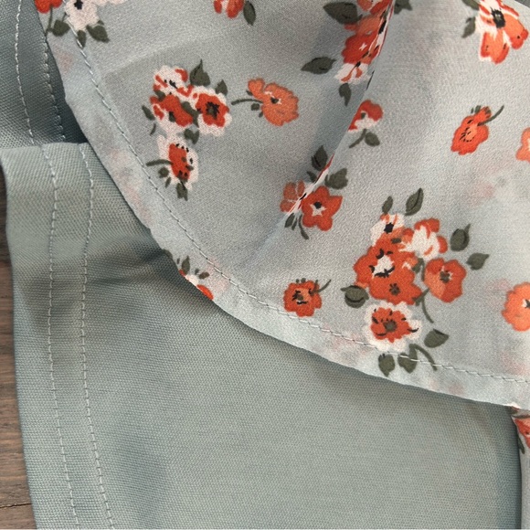 SugarLips Shelli Floral Peplum Blouse - Picture 6 of 8